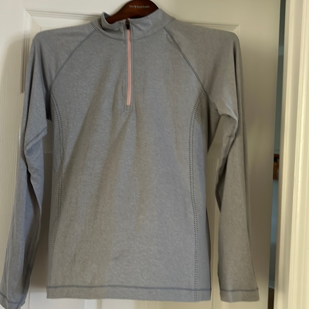 Long sleeve workout top